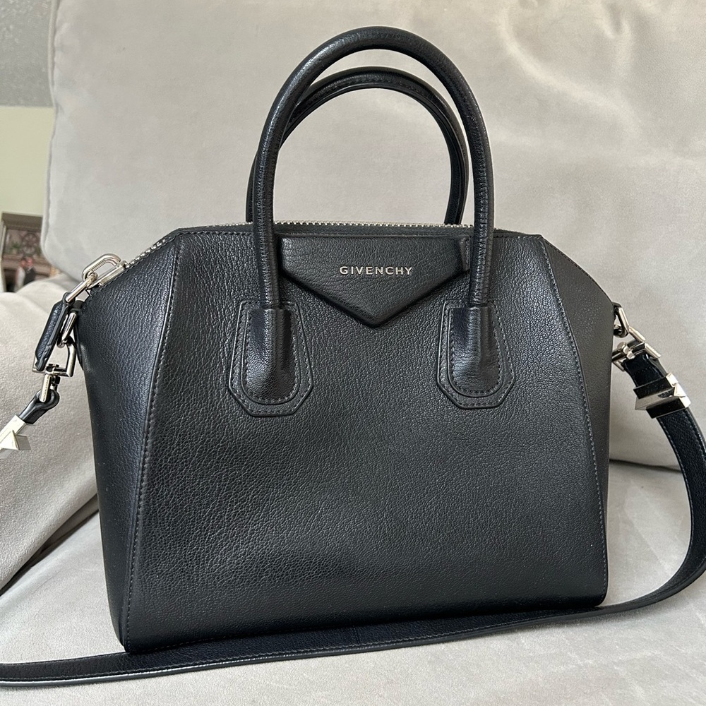 Givenchy Antigona Small